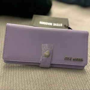 NWT – Steve Madden Boxed Wallet (Lavender)